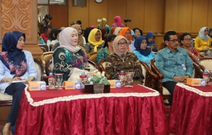 Pemerintah Dorong Peran Perempuan Berpolitik