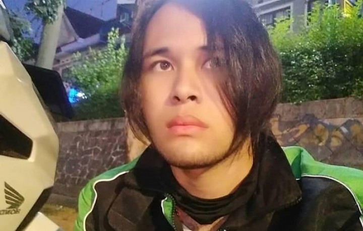 Perjuangan Anak Deddy Dores 3 Tahun Ngojek demi Lunasi Utang Ayah