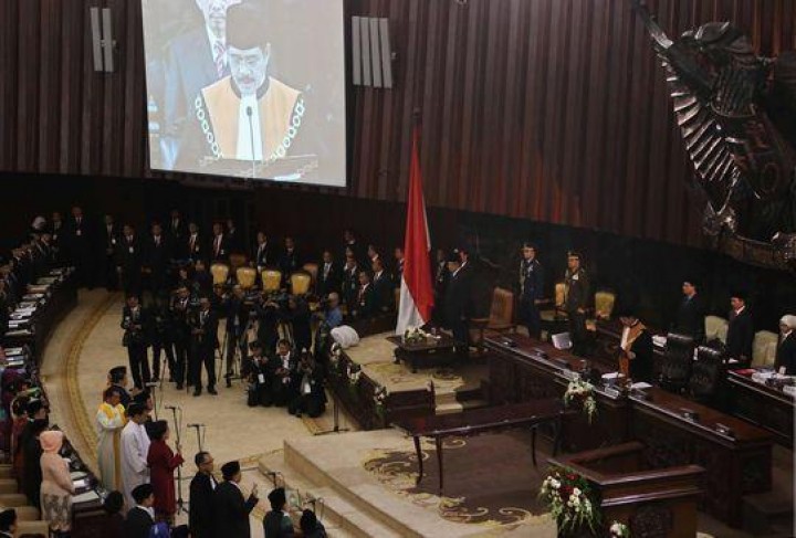 DPR-Pemerintah Sepakati RKUHP, Pasal 418 soal Zina Dihapus 