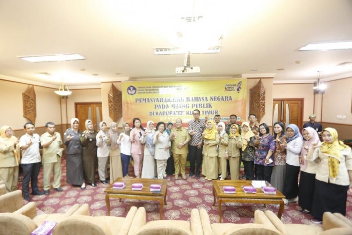Kemendikbud Ajarkan Penggunaan Bahasa yang Benar di Ruang Publik 