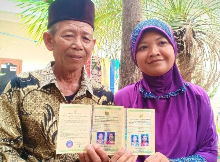 Kakek di Madiun Nikahi Perempuan yang Usianya Selisih 42 Tahun