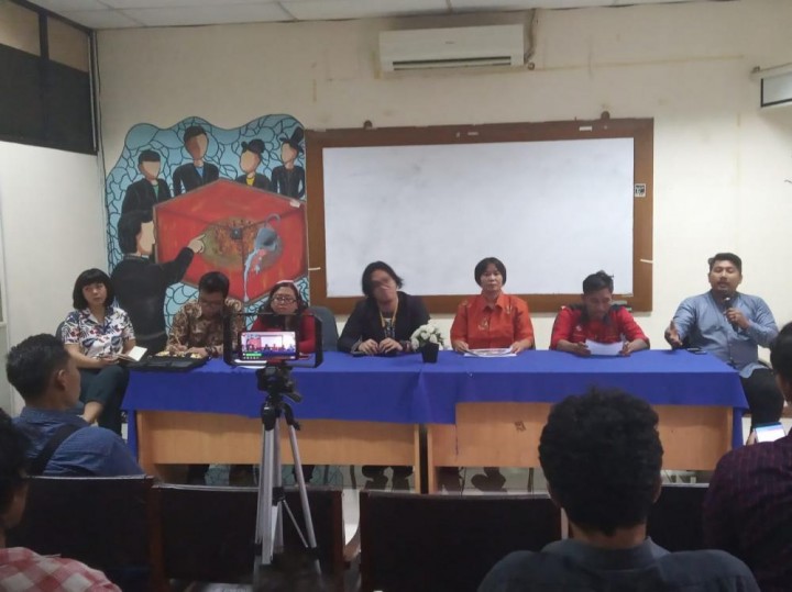 Pidato Jokowi Saat Sidang Istimewa Diwarnai Intimidasi Wartawan dan Penangkapan dan Pemukulan Buruh 