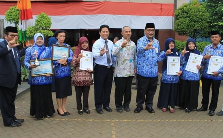  Delapan Perpustakaan di Kaltim Terima Akreditasi