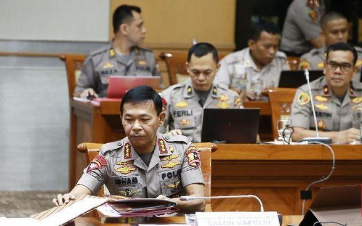 Komisi III Resmi Tetapkan Idham Azis Sebagai Kapolri 