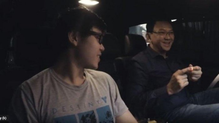 Keliling Jakarta Hari Pertama, Ahok Komentari Spanduk Kampanye 