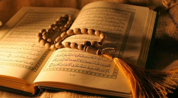 Waduh, China Bakal Tulis Ulang Alkitab dan Al-Quran!