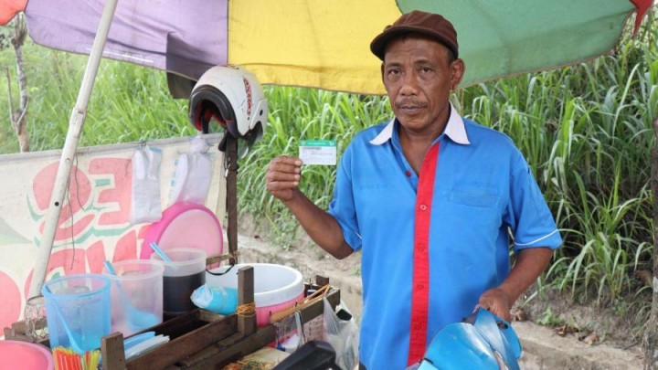 Sisihkan Uang, Penjual Es Keliling Samarinda Rutin Iuran JKN KIS
