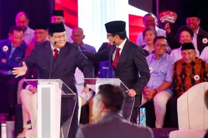 Cara Cerdas Prabowo Rilekskan Diri Saat Debat Capres 