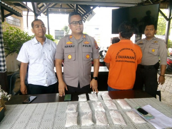 Polisi Pelabuhan Samarinda Amankan Pengedar 13 Ribu Butir Pil Koplo