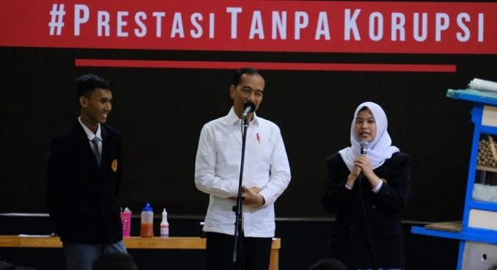 Anak SMK Bertanya Kenapa Koruptor Tak Dihukum Mati, Jokowi Menjawab