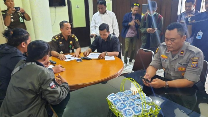 Massa Datangi Kejati Kaltim, Desak Tuntaskan Dugaan Korupsi Fasilitas Kesehatan di Bontang