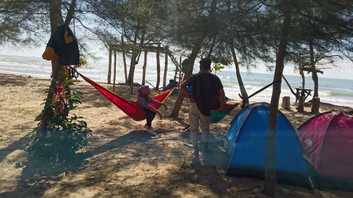 Panrita Lopi, Pantai Ikonik di Muara Badak
