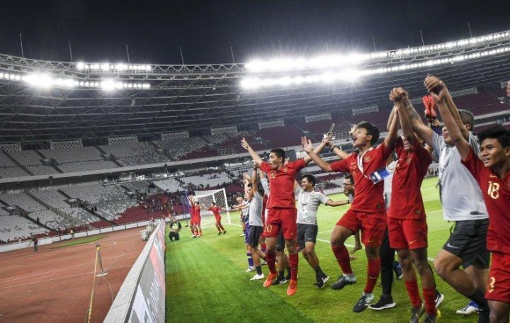 Suporter Indonesia bikin pelatih China berdecak kagum