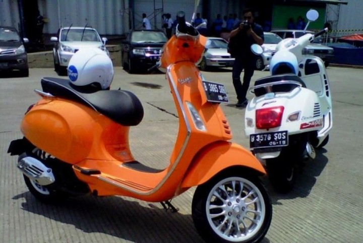 Vespa LX 125 i-get Dibanderol Rp 35,8 juta