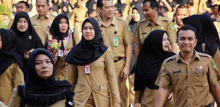 Jokowi akan Potong Uang Pensiun PNS Rp300 Ribu, Sejumlah Eks Pegawai Gugat ke MK