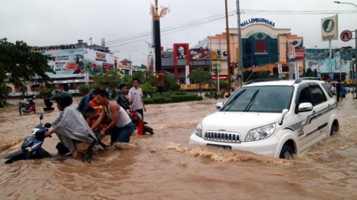 Puji Setyawati Reses di Dapil, Warga Minta Drainase dan Irigasi Diperbaiki