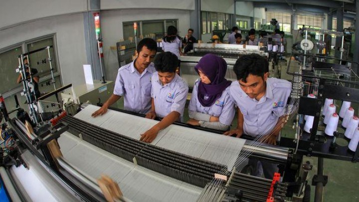 Sembilan Pabrik Tekstil Gulung Tikar Tergilas Produk Impor 