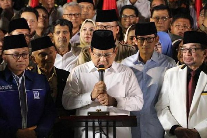Prabowo Pilih Sandi, Demokrat di Simpang Jalan