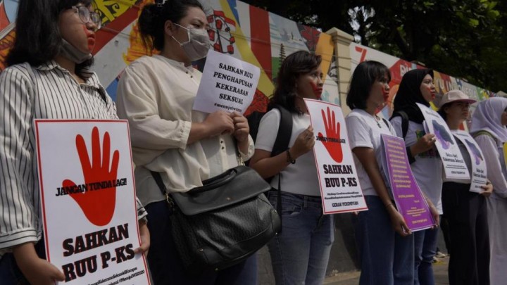 Dua Tuntutan Mahasiswi di Kantor Kemendikbud RI, Desak DPR RI Sahkan RUU PKS
