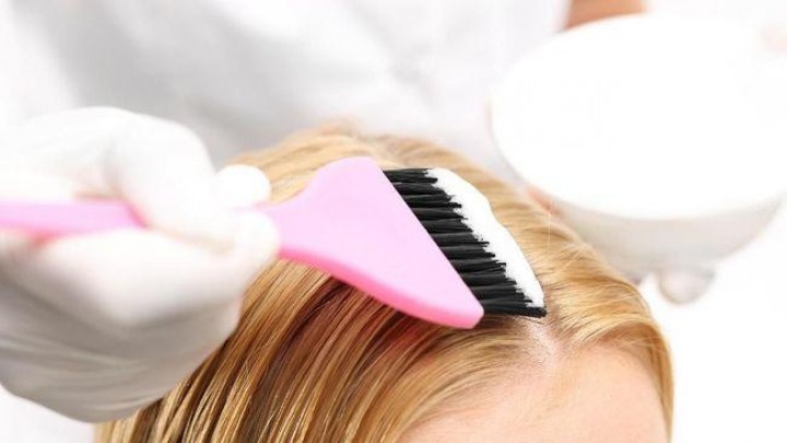 Pewarna dan Pelurus Rambut Tingkatkan Risiko Kanker Payudara 