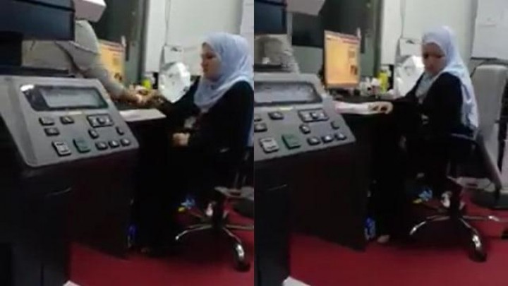 Seorang Bos Kesal dan Banting Ponsel Pegawainya yang Terlalu Banyak Main TikTok