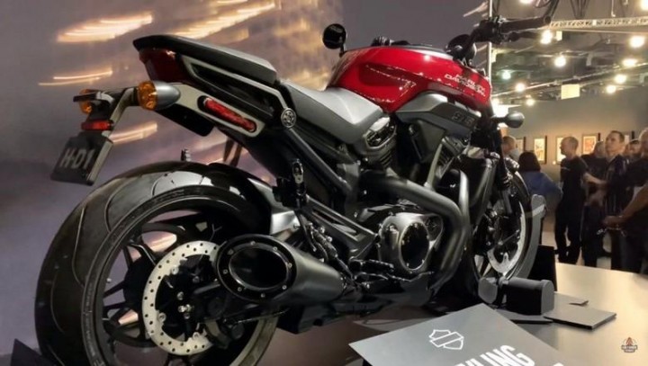 Harley-Davidson Luncurkan Motor Naked 'Petarung Jalanan'