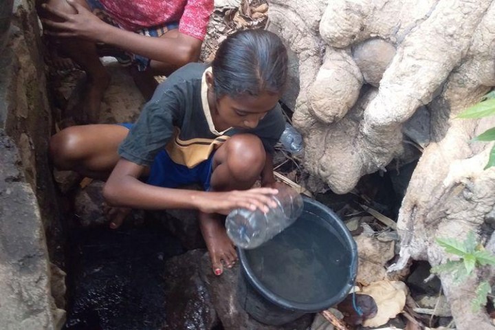 Kami Minum Air Kotor dan Bau, Pak Presiden Jokowi Tolong Bantu Kami