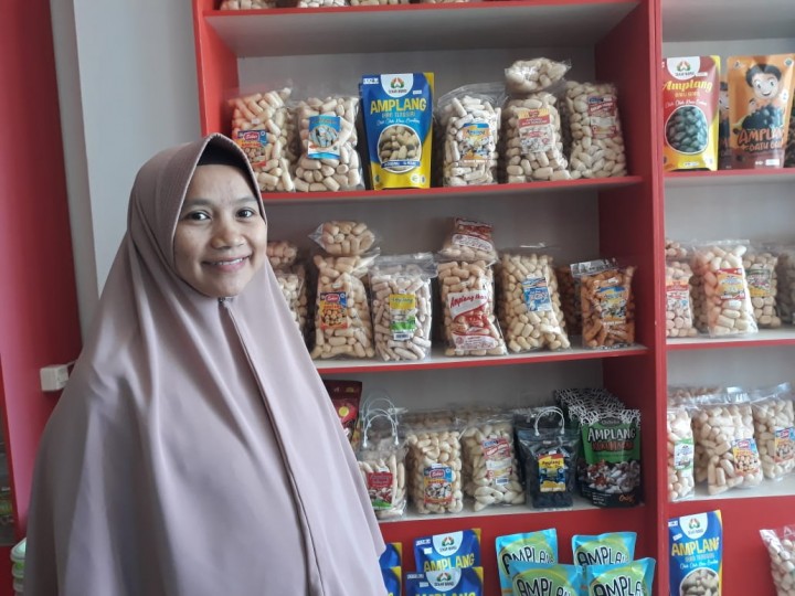 Usaha Olahan Makanan Raih Omset Rp15 Juta per Bulan