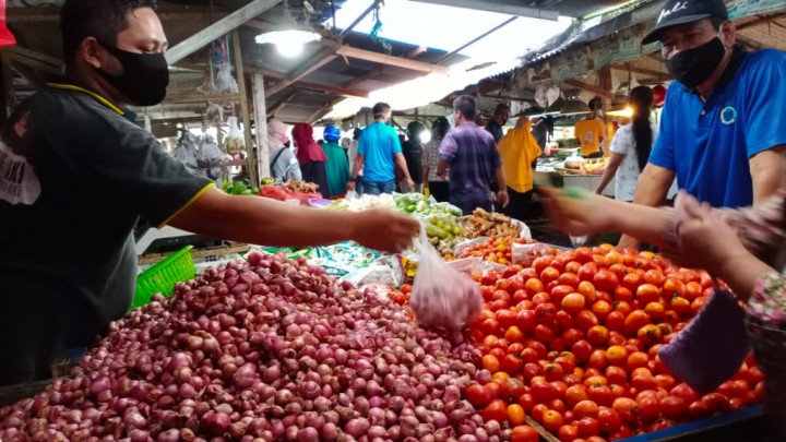 Harga Bawang Merah Melambung di Pasaran Bontang