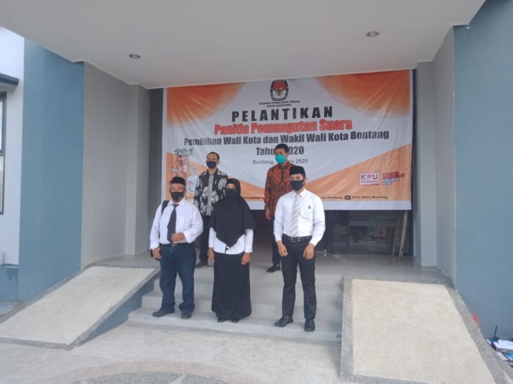 PPS Bontang Selatan Dilantik, Camat Minta Petugas Harus Netral