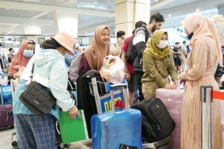 Sudah Lulus, 29 Mahasiswa Kaltim di Rusia Balik Kampung