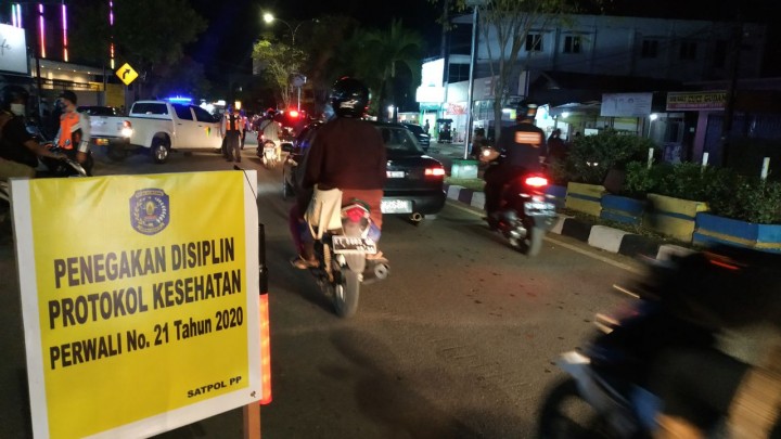 Razia Masker, 70 Pelanggar Perwali Protokol Kesehatan Disemprit Petugas