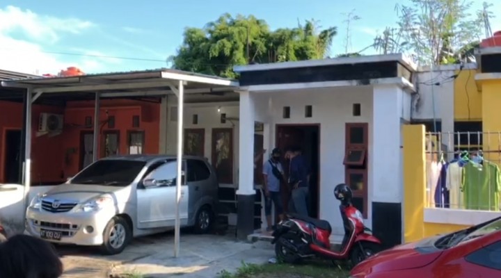 Aksi Kejar-kejaran Polisi Grebek Jaringan Narkoba di Halal Square