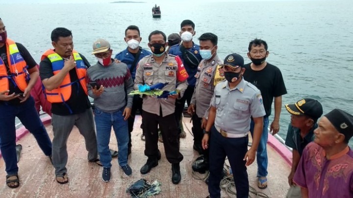 Sriwijaya Air Hilang Kontak di Kepulauan Seribu, Puing-puing Ditemukan