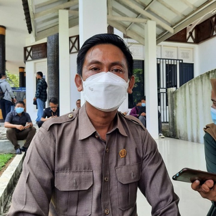 Inovatif ! Bakhtiar Manfaatkan Medsos untuk Serap Aspirasi Warga
