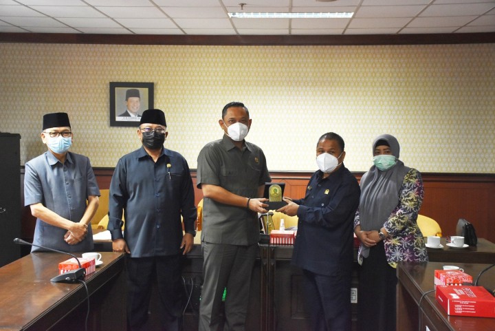 BK DPRD Kaltim Terima Kunjungan BK Kukar