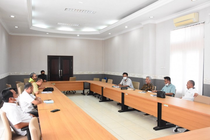 Pansus LKPj Tinjau Proyek Jalan Kutim - Berau