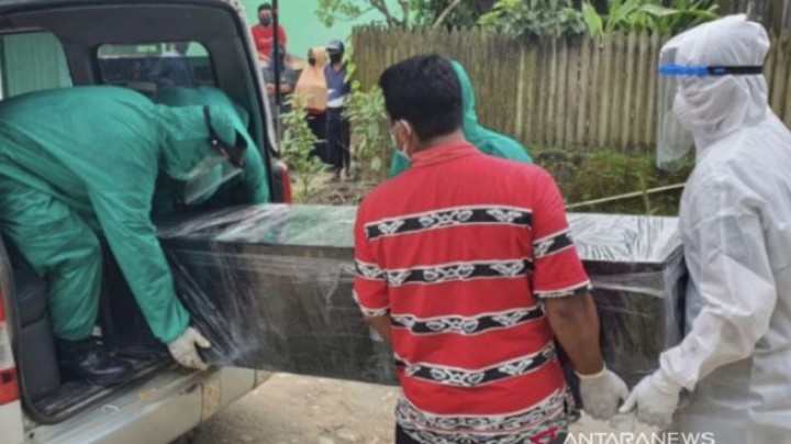 Lonjakan Virus Corona Tinggi, Warga di Samarinda Dilatih Pemulasaraan Jenazah Covid-19