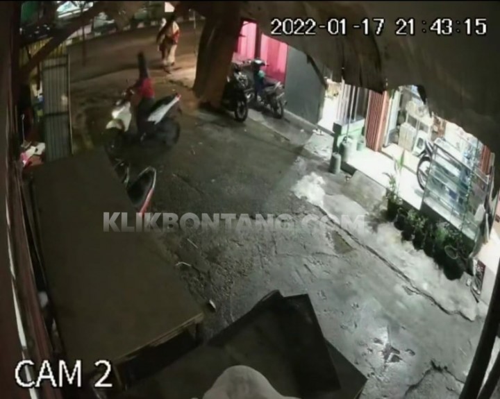 Dalam Hitungan Detik, Motor Parkir di Loktuan Raib Digondol Maling
