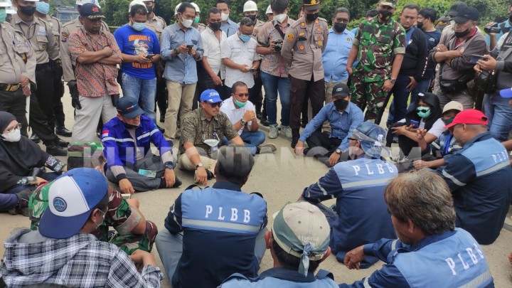 Perusahaan Janji Penuhi Tuntutan Sopir Truk PLBB