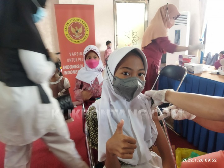 Vaksinasi Anak di SD 004 Bontang Barat, BIN Kaltim Target Cakupan 100 Persen