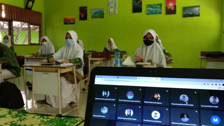 PTM di SMA Sederajat Tetap 50 Persen, Sekolah Buat Syarat Khusus
