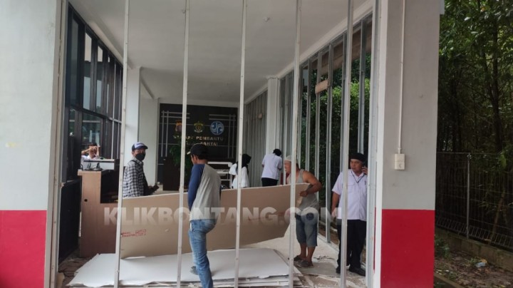 Demi Pedagang, Kantor Samsat Pembantu di Berbas Pantai Ditutup