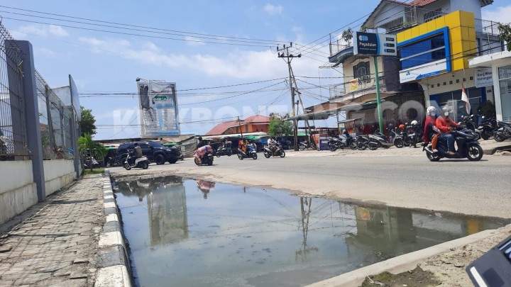 Genangan Air di Pasar Taman Rawa Indah Dikeluhkan Warga