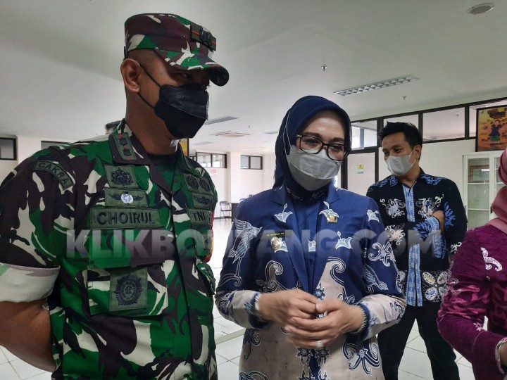 Warung Makan Diminta Tutup Tirai Selama Bulan Puasa
