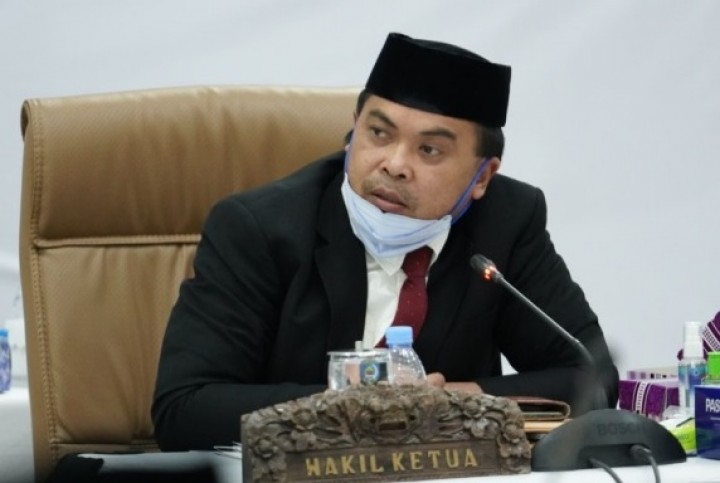 AH Desak Wali Kota Cabut 