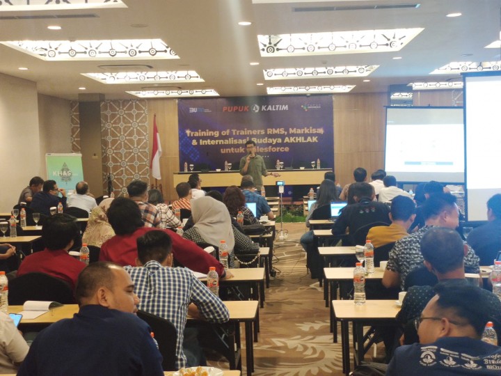 Digitalisasi Penyaluran Pupuk, PKT Gelar Training RMS Bagi Tenaga Pemasar dan Jaringan Ritel 