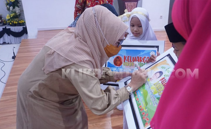 Siswa TK Luncurkan Buku Cerita Bikin Bangga Wawali Najirah