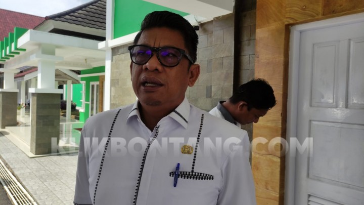 Dongkrak PAD, Wali Kota Basri Bakal Revisi Perda Miras