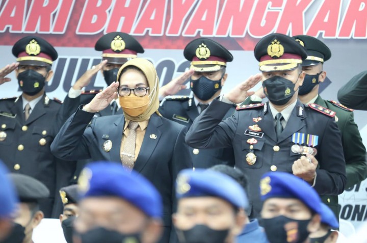 Wawali Najirah Hadiri HUT ke-76 Bhayangkara, Minta Polri Terus Mengayomi  